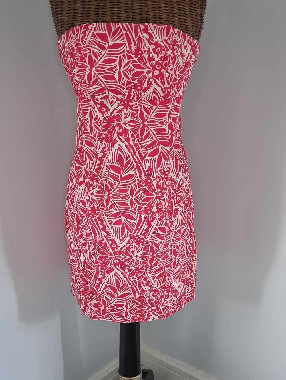 Lilly Pulitzer Coral Pink & White Strapless Floral Sheath Dress